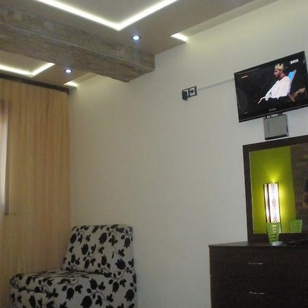 Comfort Guest Rooms Pleven Bagian luar foto