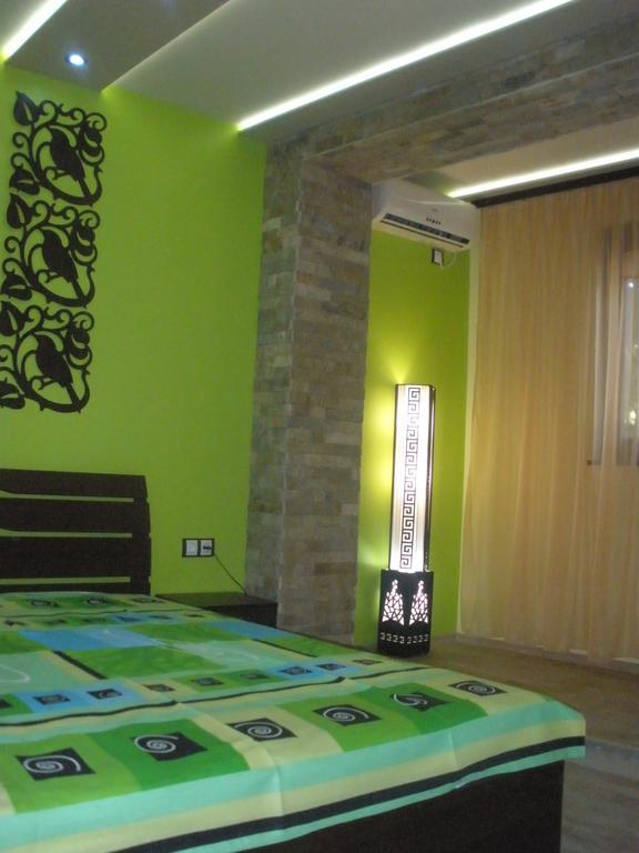Comfort Guest Rooms Pleven Bagian luar foto