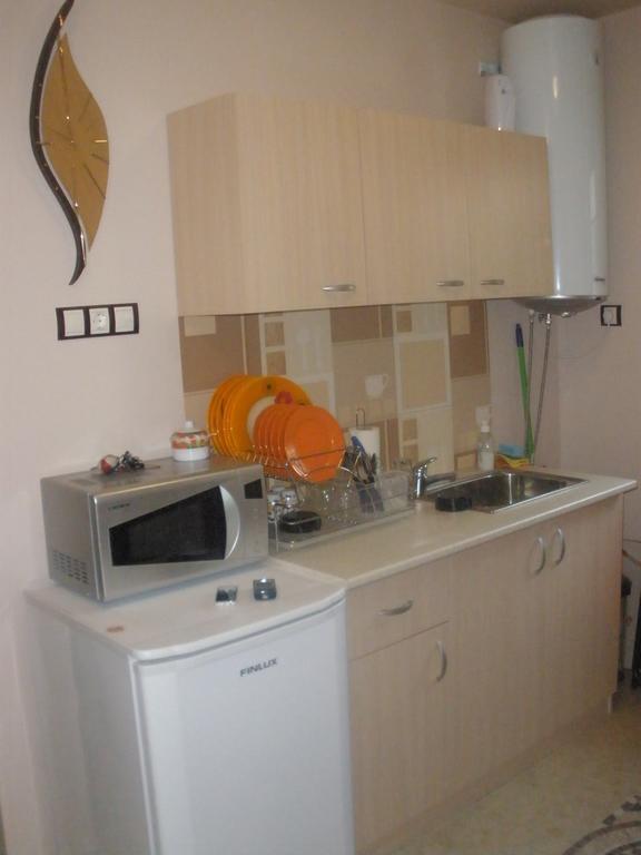 Comfort Guest Rooms Pleven Bagian luar foto