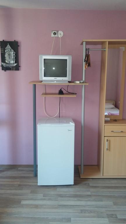 Comfort Guest Rooms Pleven Bagian luar foto
